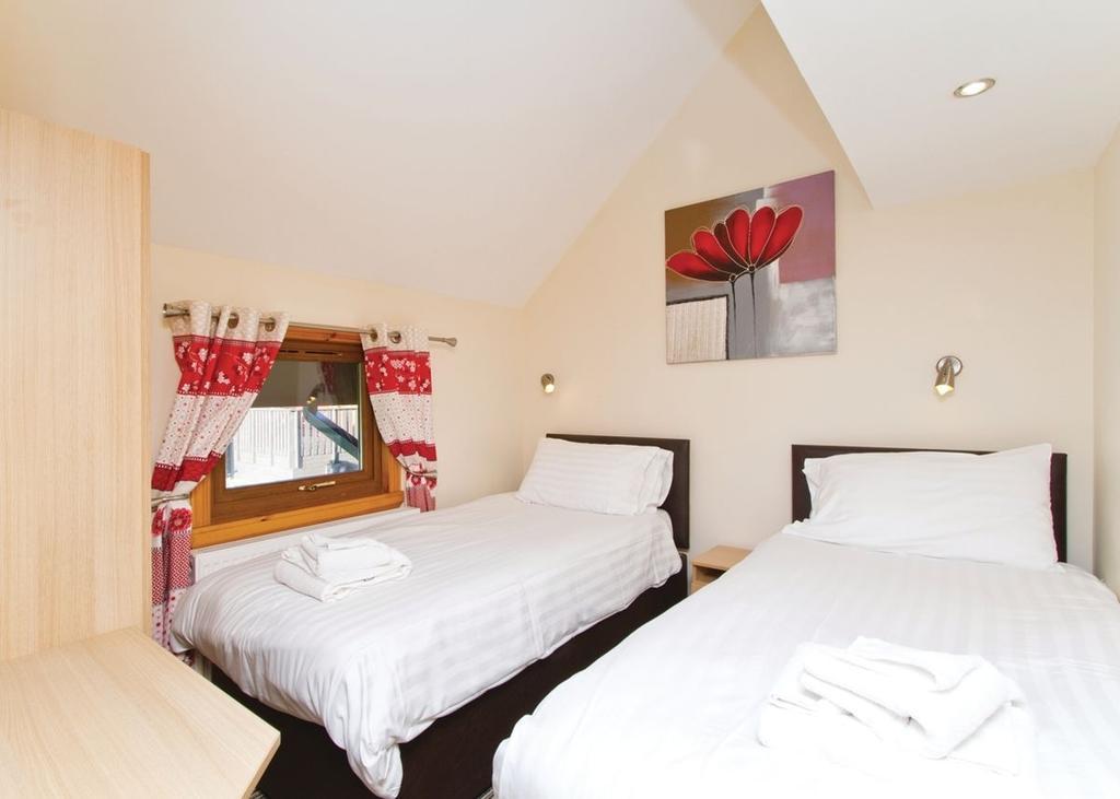 Nunland Hillside Lodges Holywood  Δωμάτιο φωτογραφία